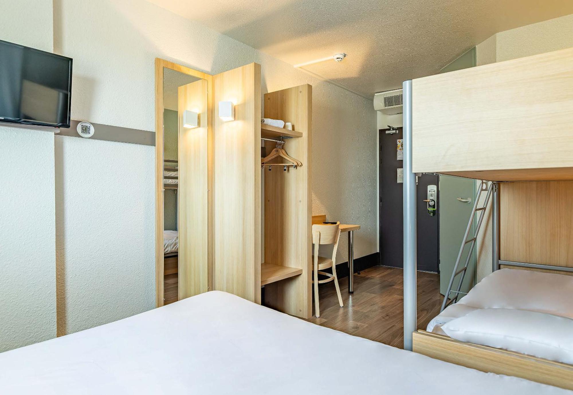 B&B Hotel Poitiers 1 Futuroscope ชาสเซเนย-ดู-ปัวตู ภายนอก รูปภาพ