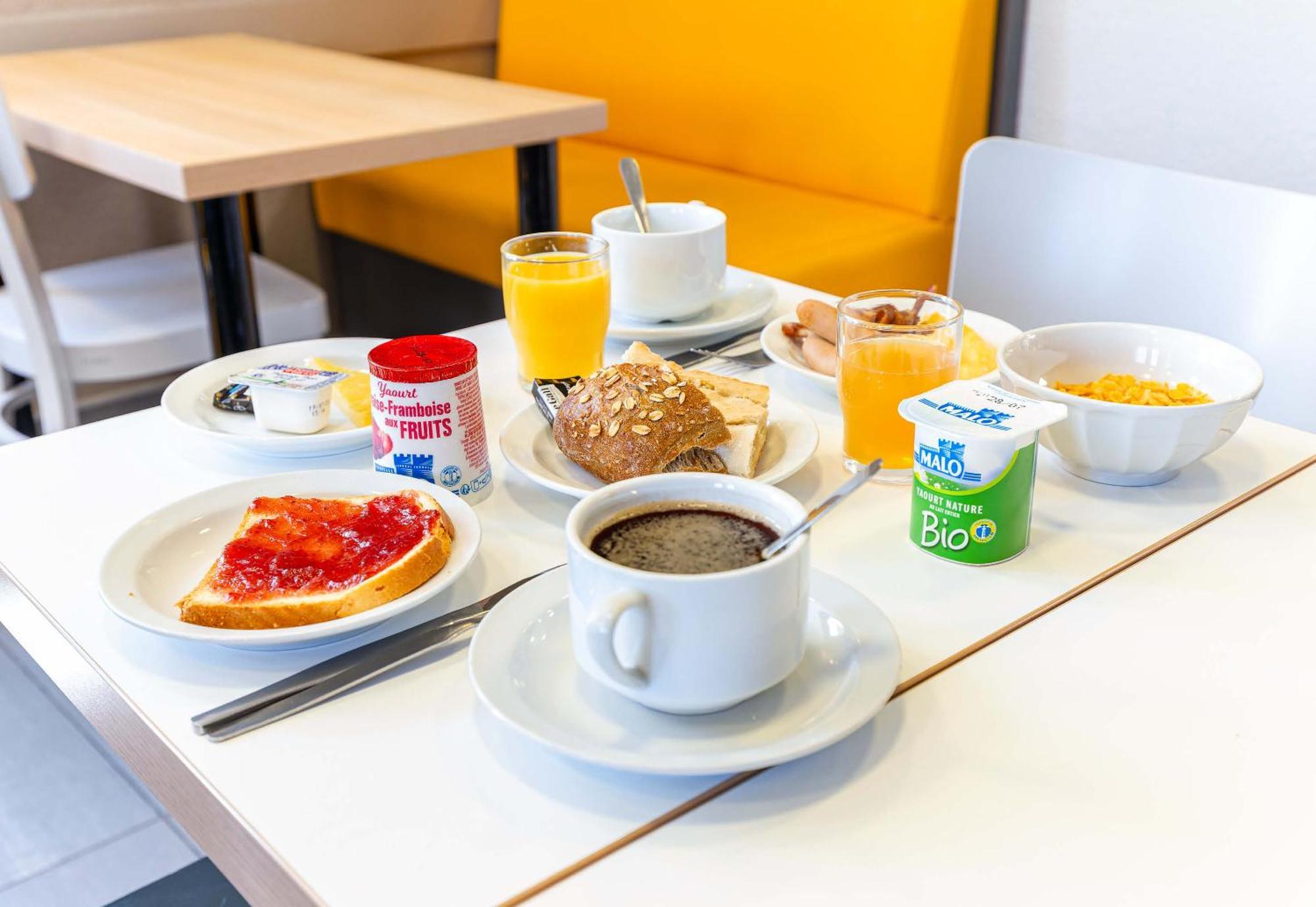 B&B Hotel Poitiers 1 Futuroscope ชาสเซเนย-ดู-ปัวตู ภายนอก รูปภาพ