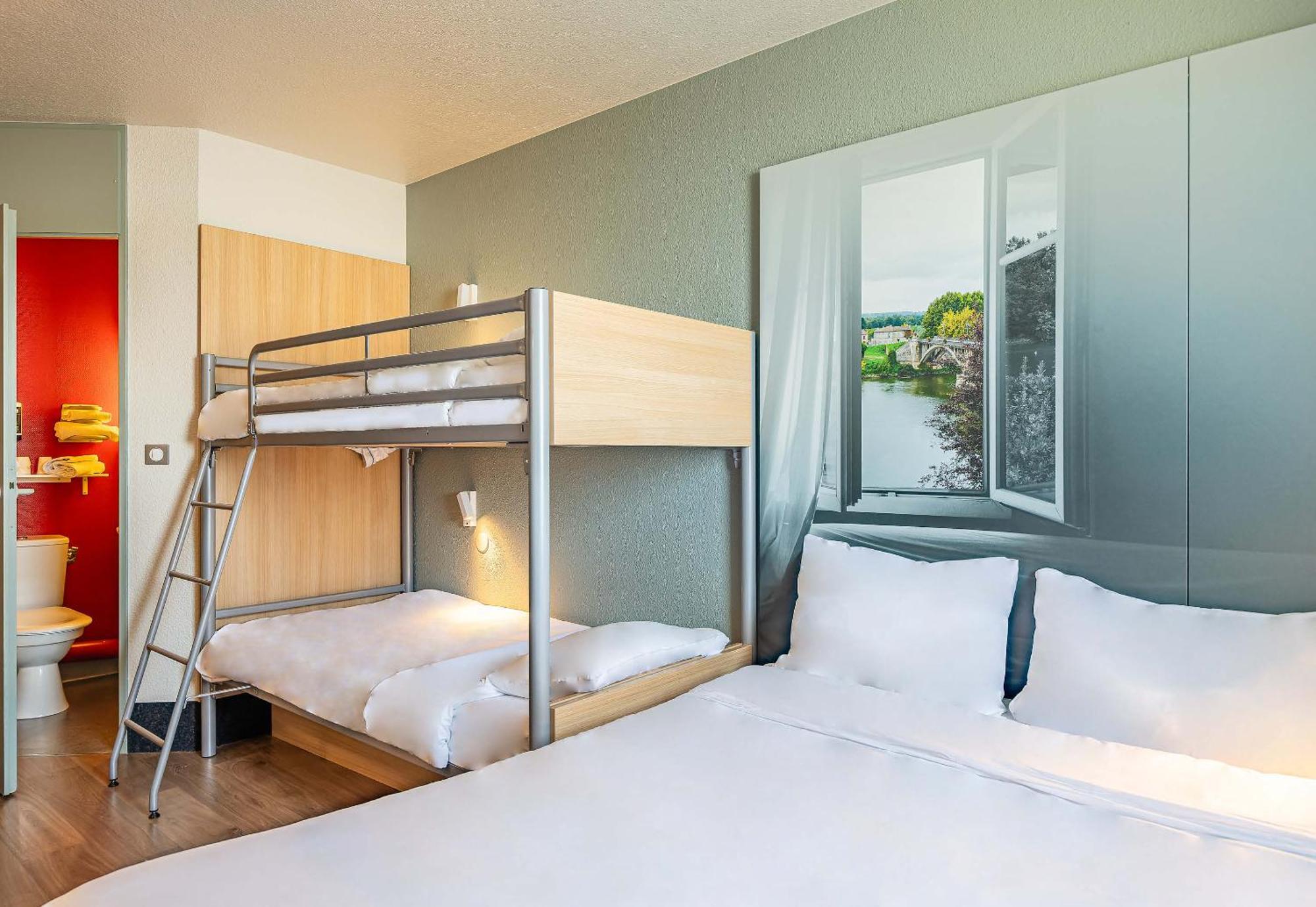 B&B Hotel Poitiers 1 Futuroscope ชาสเซเนย-ดู-ปัวตู ภายนอก รูปภาพ