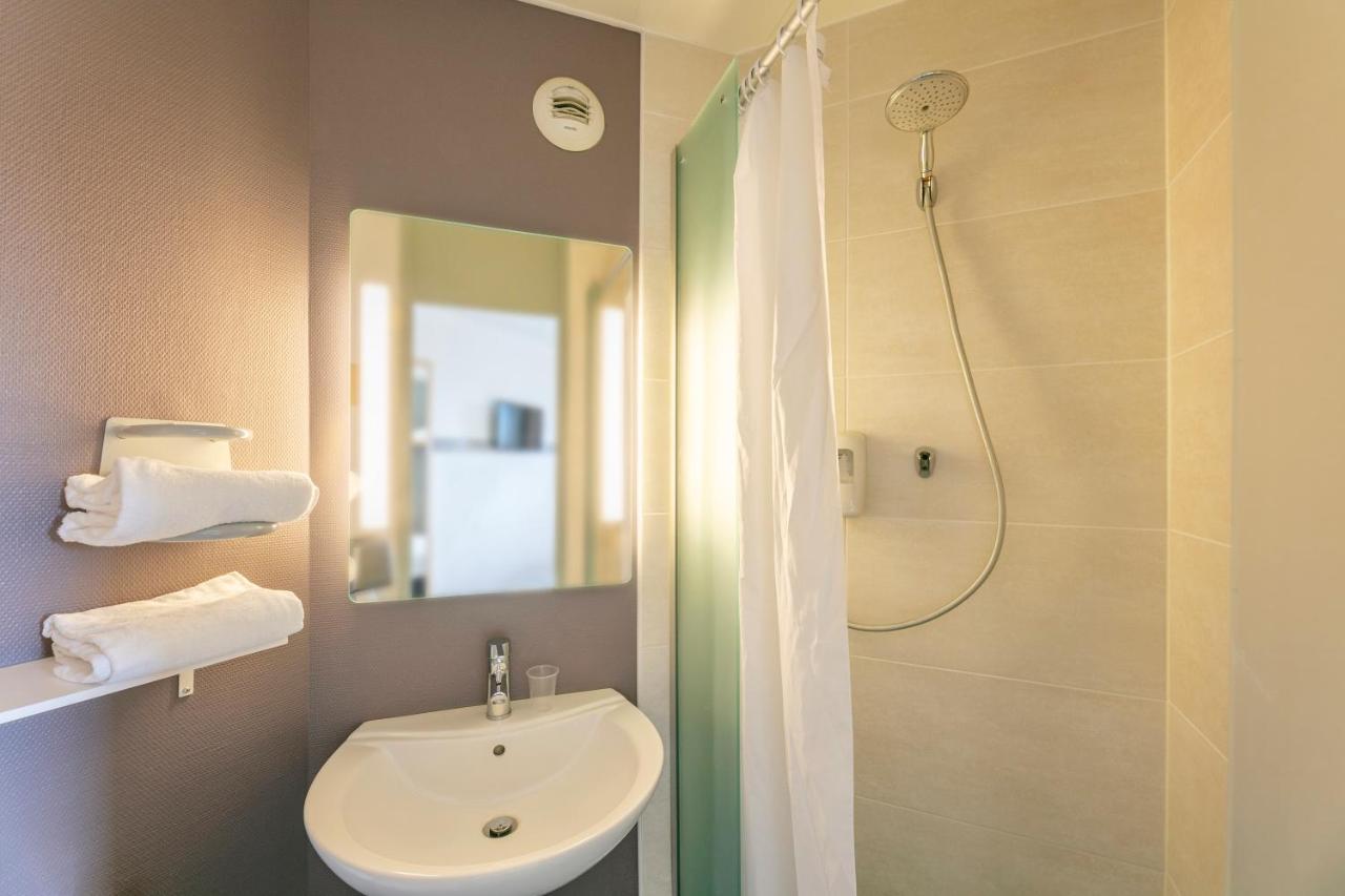 B&B Hotel Poitiers 1 Futuroscope ชาสเซเนย-ดู-ปัวตู ภายนอก รูปภาพ